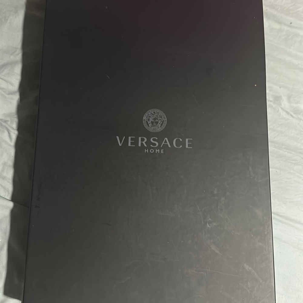 Versace iHeart Baroque pink bathrobe new